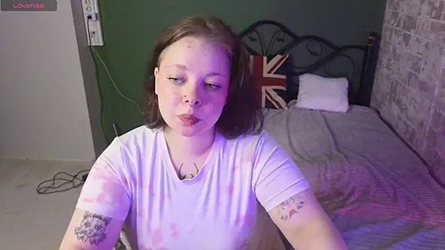 Snapshot of Vlada_vv chatting on 07-05-26, 12:48 Vlada vv online show from 07-05-26, 12:48