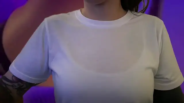 MissGoldenCartier online show from 06-15-26, 02:45