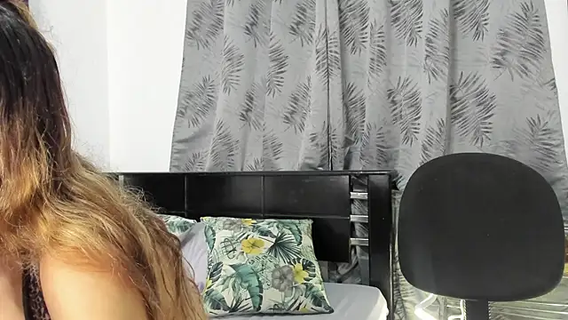 Violeta Gracee online show from 04-14-26, 09:20