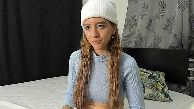 Violeta Gracee online show from 04-08-26, 05:36