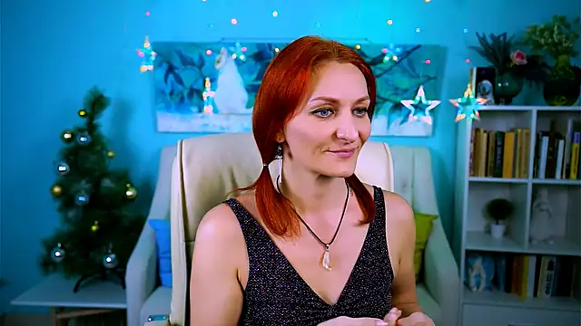 Snapshot of DianaTorrens chatting on 12-16-25, 12:53 DianaTorrens online show from 12-16-25, 12:53