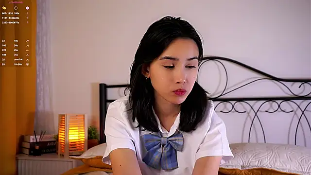 StaciaBratz online show from 11-30-25, 07:25