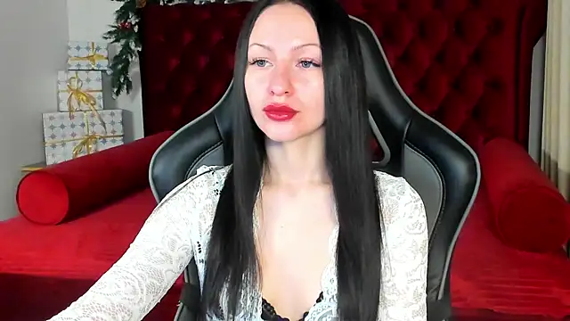 Snapshot of NaomiBlakes chatting on 12-21-25, 05:20 NaomiBlakes online show from 12-21-25, 05:20