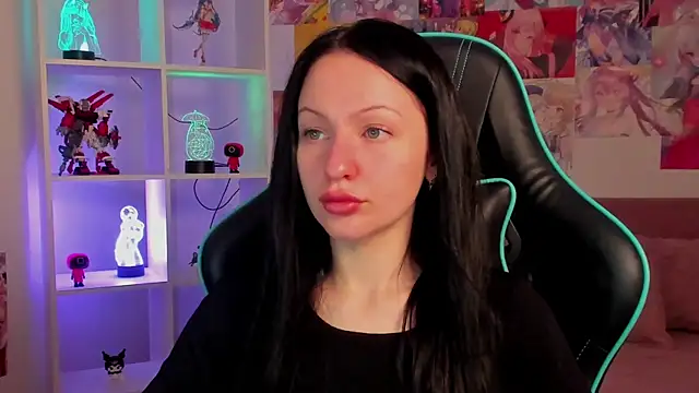 NaomiBlakes online show from 02-25-26, 05:51