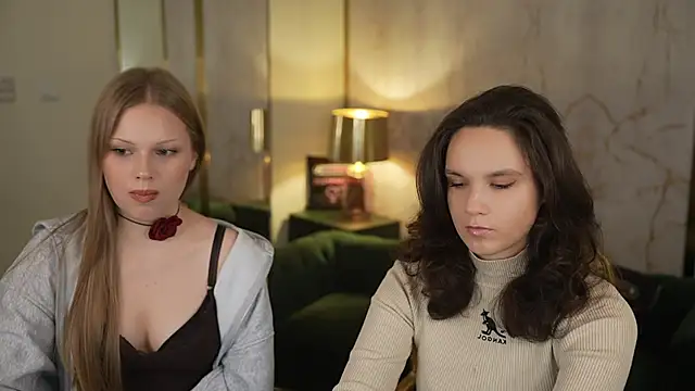 Charlotte Dreams online show from 12-03-25, 03:33