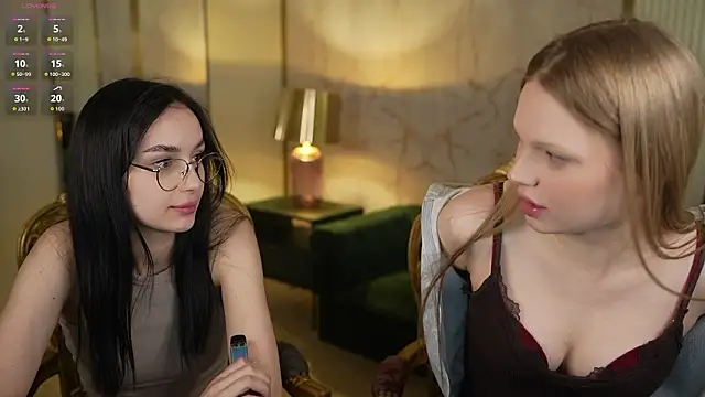 Snapshot of Charlotte_Dreams chatting on 01-19-26, 03:27 Charlotte Dreams online show from 01-19-26, 03:27