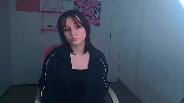 Alice Wonderme online show from 03-06-26, 10:38