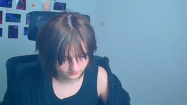 Snapshot of Alice_Wonderme chatting on 01-14-26, 01:15 Alice Wonderme online show from 01-14-26, 01:15