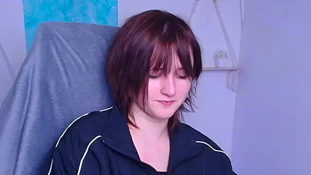 Snapshot of Alice_Wonderme chatting on 01-11-26, 12:34 Alice Wonderme online show from 01-11-26, 12:34