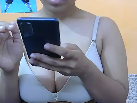 Honey Baby1 online show from 03-19-26, 05:40