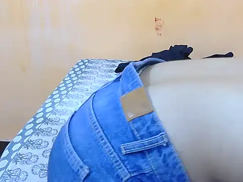 Honey Baby1 online show from 03-31-26, 05:53