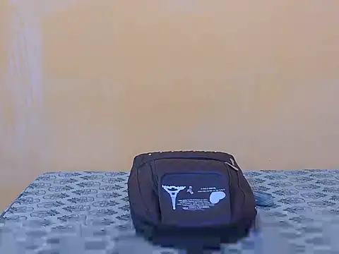 Honey Baby1 online show from 12-21-25, 06:04