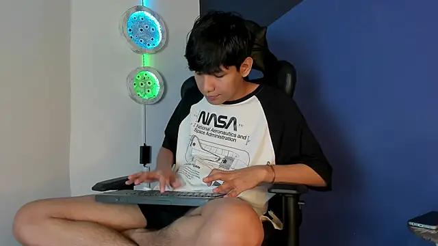 Liam Sinclair online show from 01-08-26, 08:04