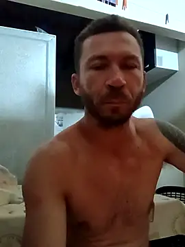 RobertoLuiz84 online show from 03-04-26, 05:04