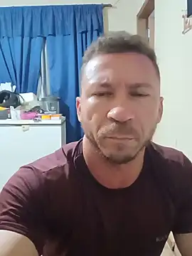Snapshot of RobertoLuiz84 chatting on 07-18-26, 11:35 RobertoLuiz84 online show from 07-18-26, 11:35