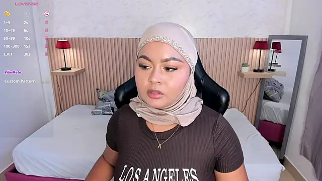 Snapshot of jasmyne_anbar chatting on 02-05-26, 09:10 jasmyne anbar online show from 02-05-26, 09:10