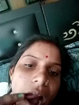 mina jii online show from 12-14-25, 06:08