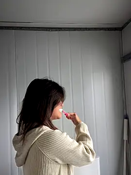 Toffee-00 online show from 11-23-25, 06:23