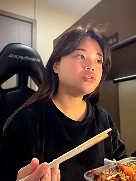 Toffee-00 online show from 03-05-26, 04:53