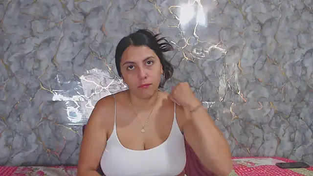Snapshot of miarouse1531 chatting on 04-18-26, 05:04 miarouse1531 online show from 04-18-26, 05:04