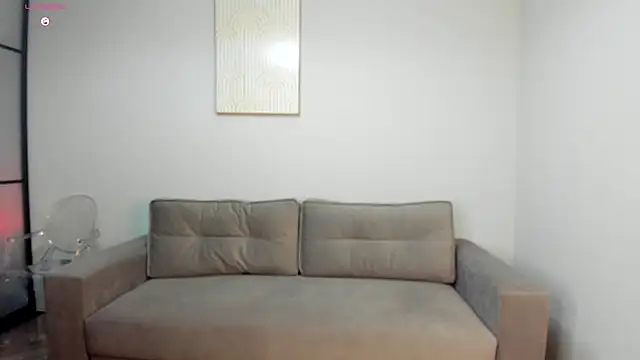 effieelfy online show from 12-17-25, 03:17