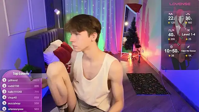 cuMte boy online show from 12-20-25, 01:08