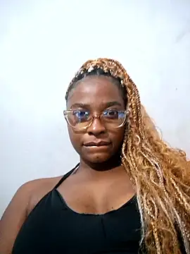 Snapshot of SexypuppyX chatting on 11-25-25, 07:03 SexypuppyX online show from 11-25-25, 07:03