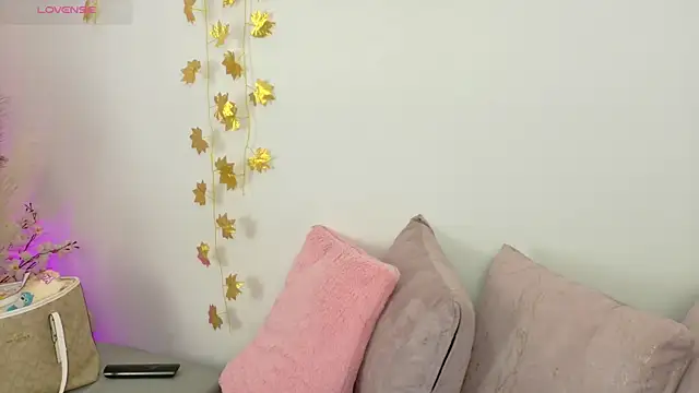 Snapshot of Ambar_Carter chatting on 12-03-25, 03:40 Ambar Carter online show from 12-03-25, 03:40