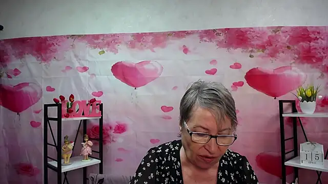 OlgaLuck online show from 04-15-26, 05:35