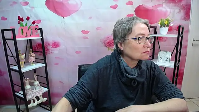 OlgaLuck online show from 04-22-26, 05:03