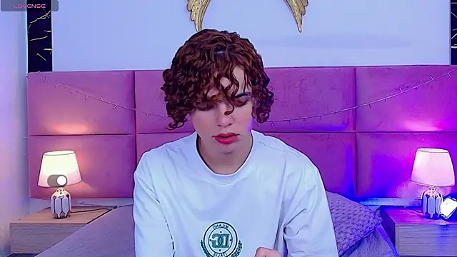 Skyee angel online show from 02-05-26, 07:53