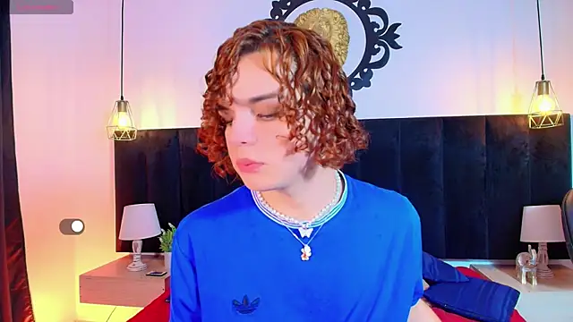 Snapshot of Skyee_angel chatting on 04-22-26, 08:37 Skyee angel online show from 04-22-26, 08:37