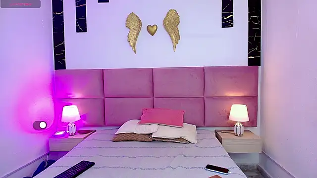 Skyee angel online show from 02-24-26, 07:37