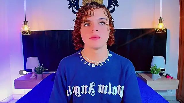 Snapshot of Skyee_angel chatting on 05-18-26, 01:38 Skyee angel online show from 05-18-26, 01:38
