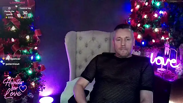 Hunter Fl online show from 11-30-25, 03:46