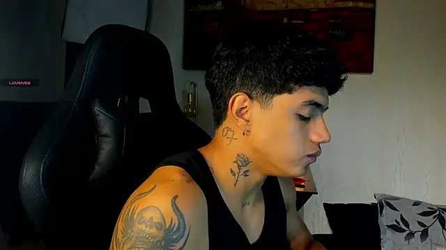 aress damon online show from 11-28-25, 08:09