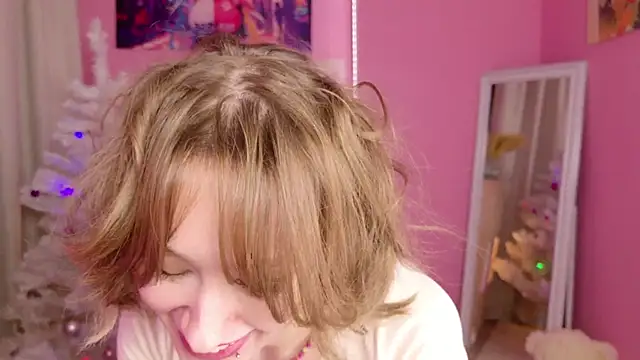 Snapshot of SweetKittyPlay chatting on 12-15-25, 01:50 SweetKittyPlay online show from 12-15-25, 01:50