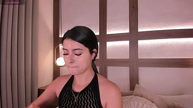 Snapshot of SarhaVega chatting on 07-23-26, 01:08 SarhaVega online show from 07-23-26, 01:08