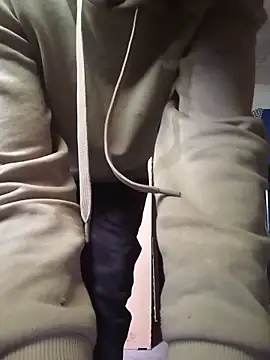 Snapshot of HelpfulJuice chatting on 05-13-26, 06:42 HelpfulJuice online show from 05-13-26, 06:42