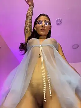 LauraRaider online show from 02-27-26, 07:46