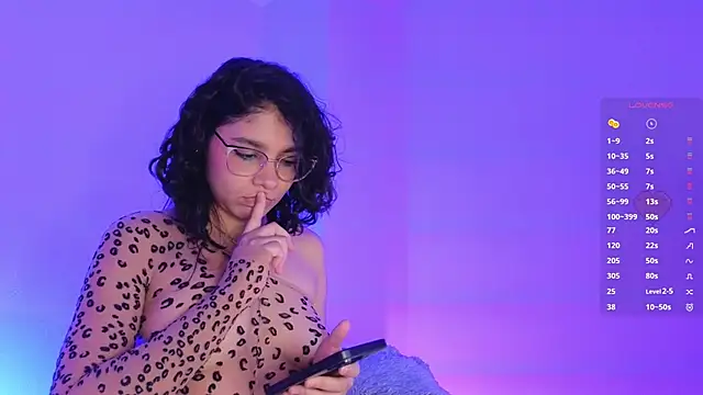 Snapshot of naty_saenz chatting on 06-20-26, 09:58 naty saenz online show from 06-20-26, 09:58
