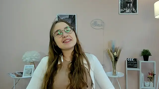 DebbraBickler online show from 11-26-25, 12:16