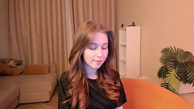 Snapshot of BetteSelbe chatting on 02-09-26, 05:11 BetteSelbe online show from 02-09-26, 05:11