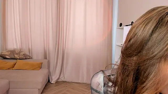 Snapshot of BetteSelbe chatting on 02-12-26, 08:47 BetteSelbe online show from 02-12-26, 08:47