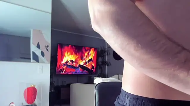 Valenthino Salvatore online show from 04-05-26, 03:13