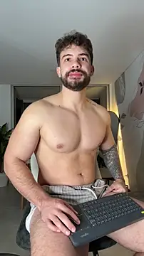 Valenthino Salvatore online show from 03-05-26, 03:14