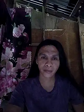 Snapshot of lovelycarla32 chatting on 12-18-25, 02:38 lovelycarla32 online show from 12-18-25, 02:38