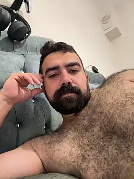Snapshot of Ali2413 chatting on 05-26-26, 03:54 Ali2413 online show from 05-26-26, 03:54