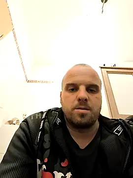 Phoenix2310 online show from 02-05-26, 02:35