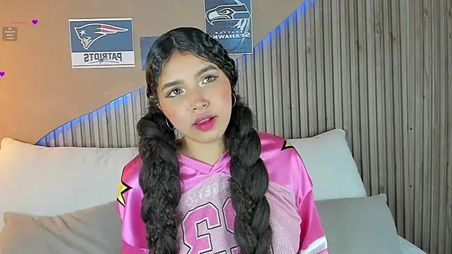 EloiseSweetxx online show from 02-08-26, 07:11